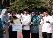Wali Kota Depok Serahkan Sejumlah Penghargaan KIJB