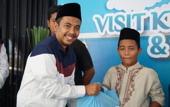 Gelar Visit Keandalan Sistem Transmisi dan Berbagi Kebahagiaan Ramadhan Ala PLN
