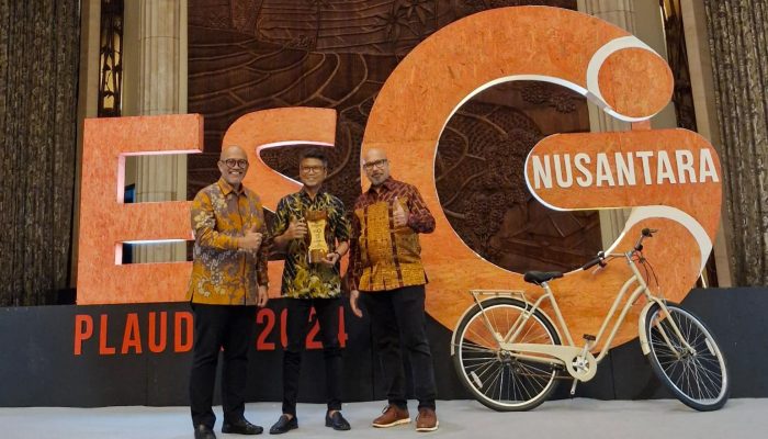 Program TJSL PLN UIT JBB Sabet Penghargaan ESG Nusantara Award 2024 Jelang Sumpah Pemuda