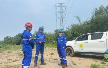Tingkatkan Keandalan Pasokan Listrik Jelang Siaga Nataru 2024, PLN UIT JBB Lakukan Pemeliharaan Infrastruktur