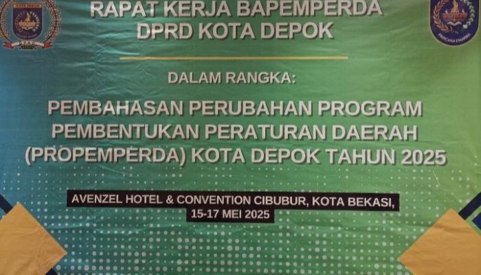 DPRD Depok Rapat di Hotel Bekasi Ketika Karyawan Bumi Wiyata Demo tak Digaji