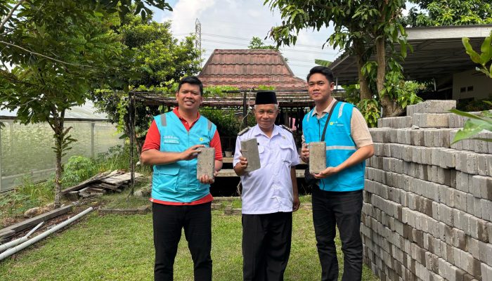 Peringati Hari Lingkungan Hidup Sedunia, PLN UIT JBB Kembangkan Program Electrifying Agriculture