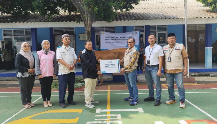 Idul Adha 1446 H, PLN UIT JBB Tebar Ribuan Paket Daging