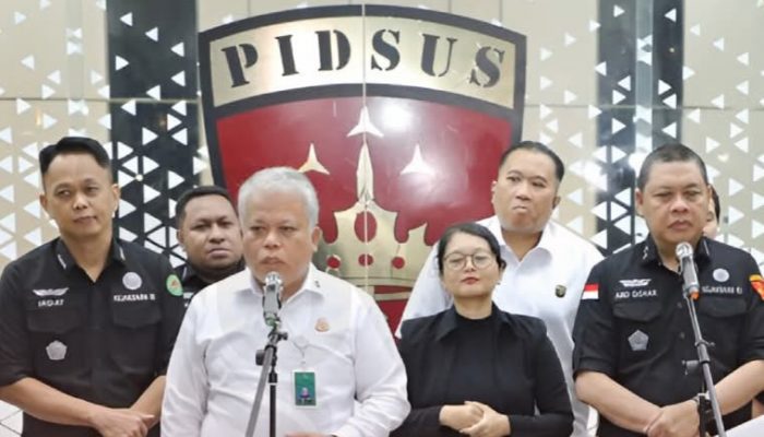 Kejagung Tetapkan 4 Tersangka Kasus Korupsi Chromebook, Negara Rugi Rp1,98 Triliun
