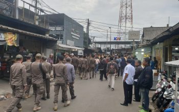 PKL di Stasiun Depok Lama Dibongkar, Penyewa Ruko Bilang Satpol-PP ga Adil