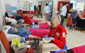 PLN UIT JBB Gelar Kegiatan Donor Darah