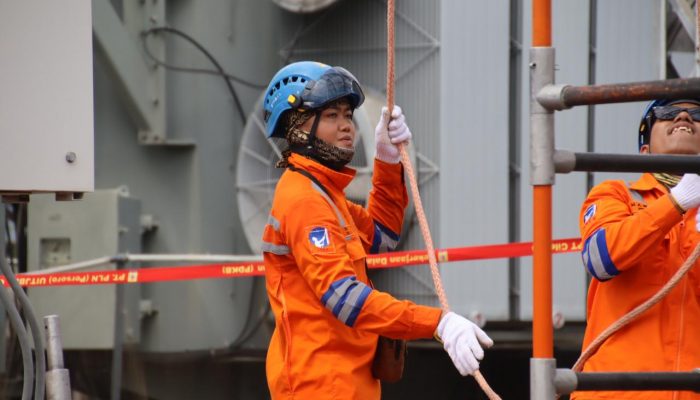 Jaga Keandalan Sistem Kelistrikan Untuk Rakyat, PLN Lakukan Perbaikan Hotspot di Gardu Listrik Kramatwatu